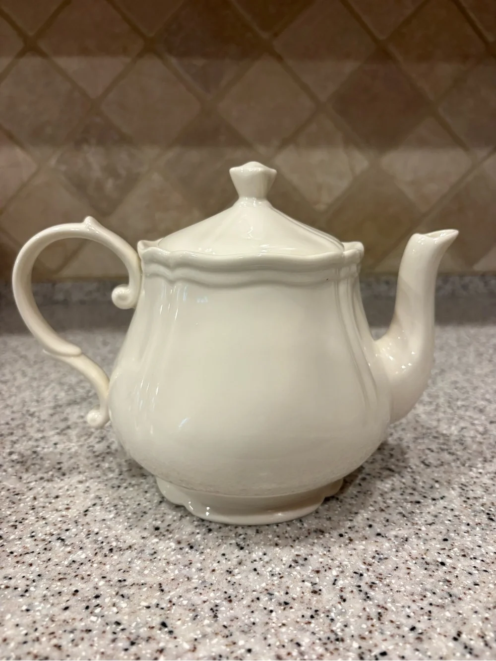 Vintage Godinger & Company White Tea Pot